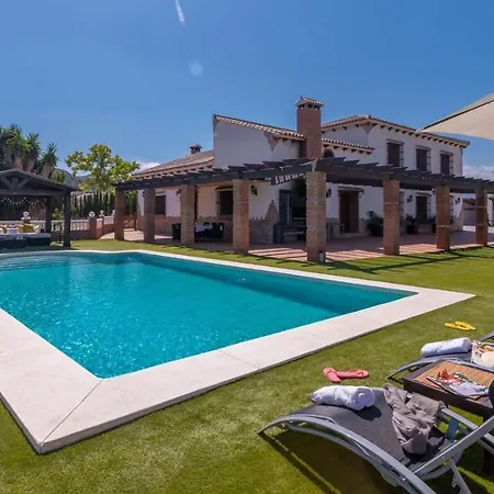 Villa Hacienda Los Remedios By Ruralidays