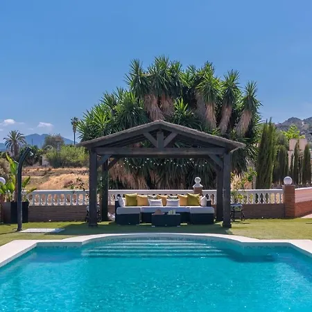 Hacienda Los Remedios By Ruralidays Villa *